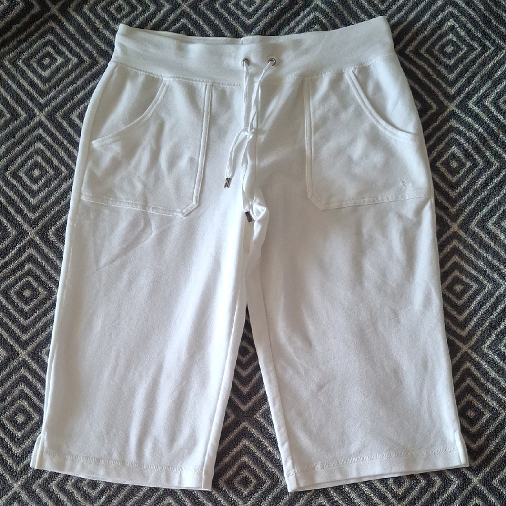 Danskin Now White Bermuda Shorts Size M 8-10 Drawstring Lounge